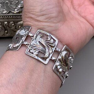 Vintage MCM Repousse Panel Link Sterling Silver Wave Bracelet WRE J217